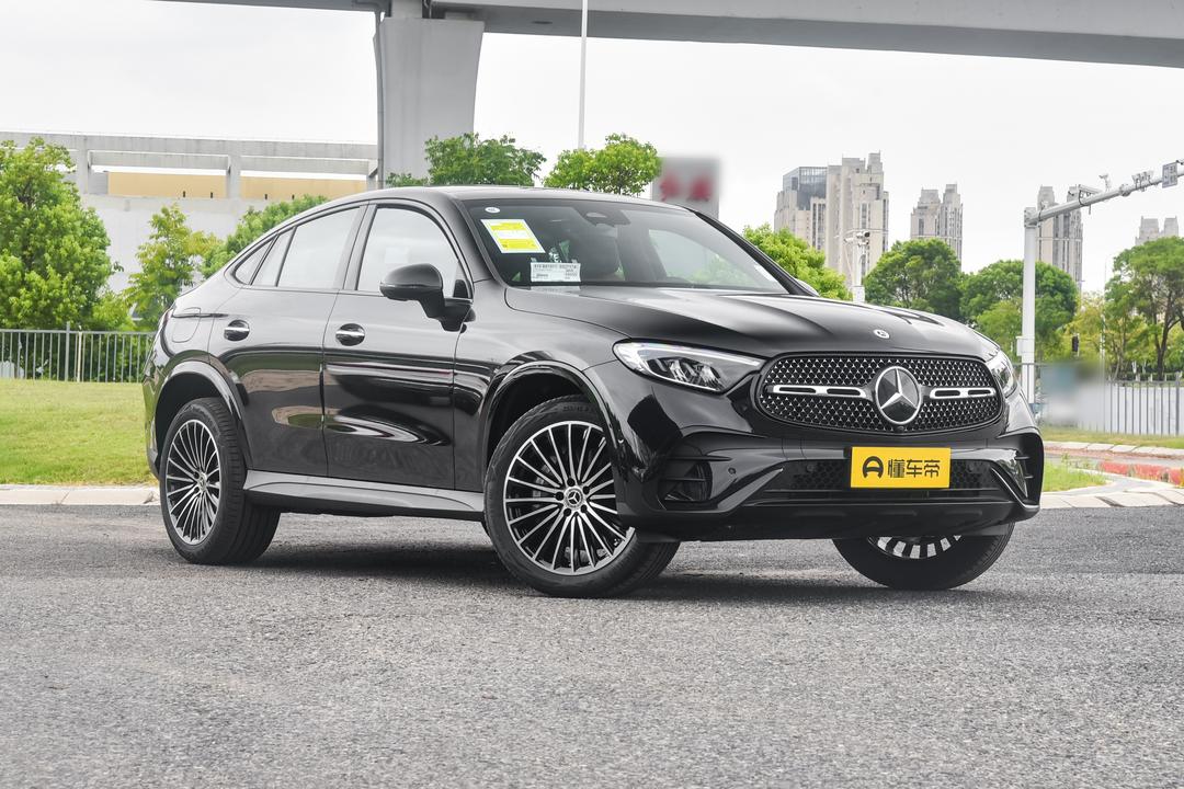 Mercedes-Benz GLC Coupe 2026, фото 3