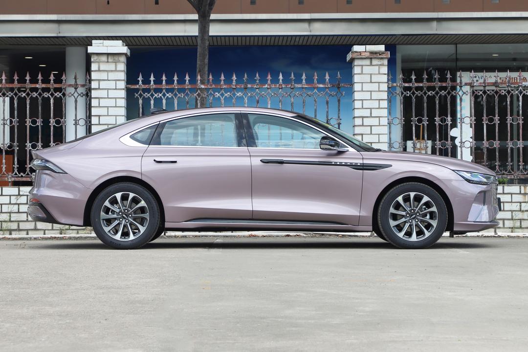 Lincoln Z 2026, фото 8