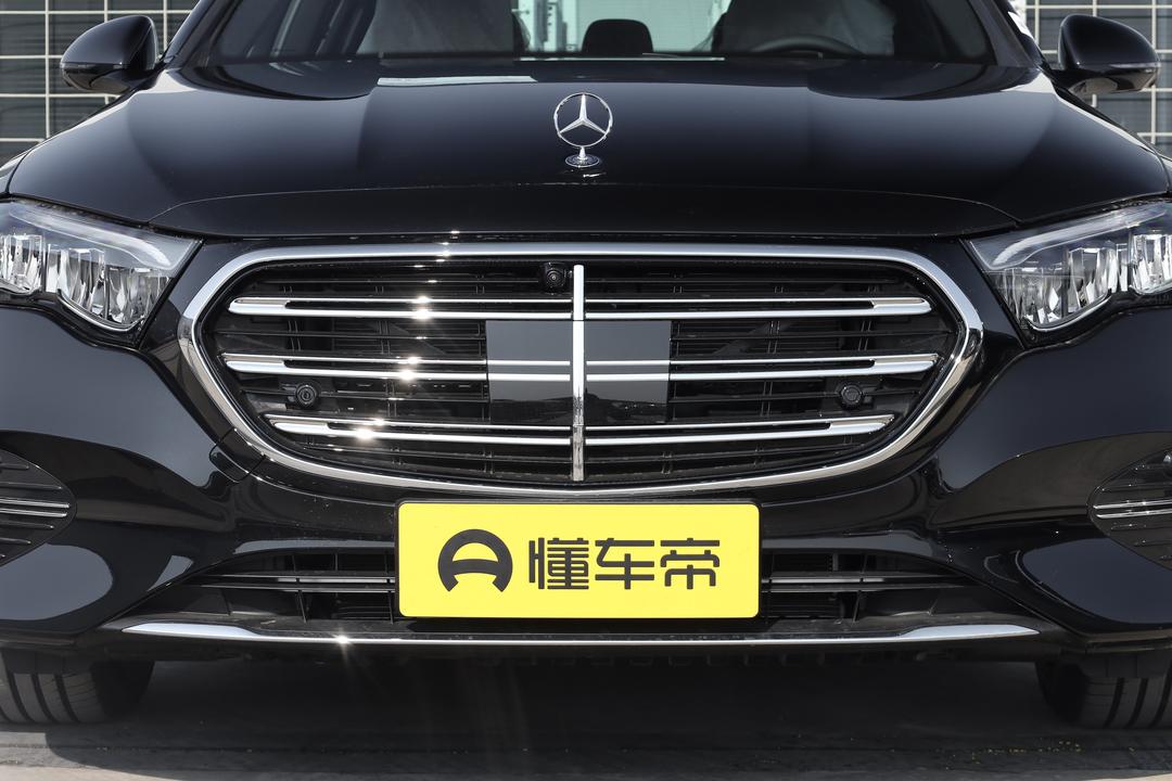 Mercedes-Benz E-Class 2026, фото 10