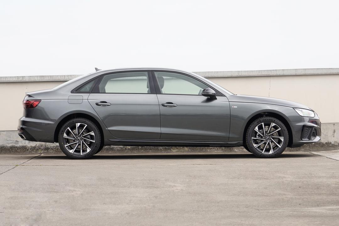 Audi A4L 2026, фото 8