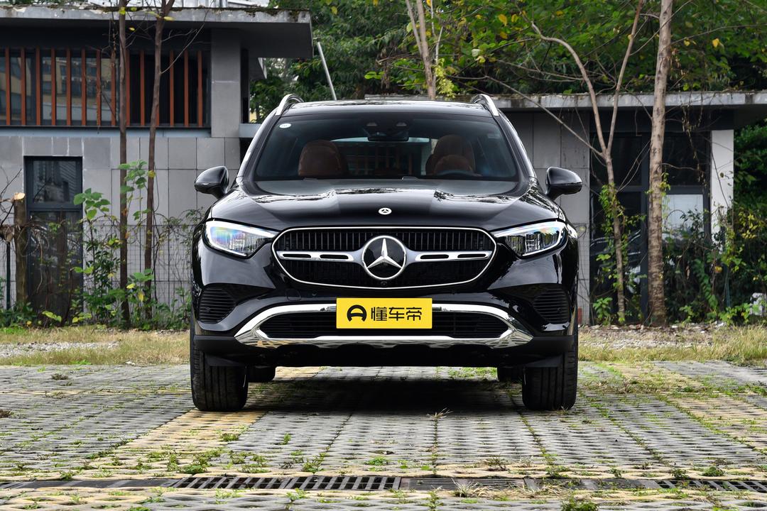 Mercedes-Benz GLC-Class 2026, фото 2