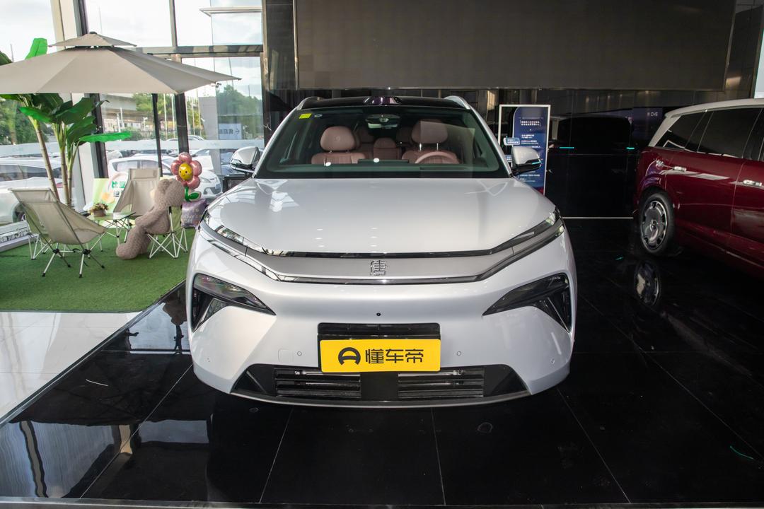 BYD Tang L DM 2026, фото 2