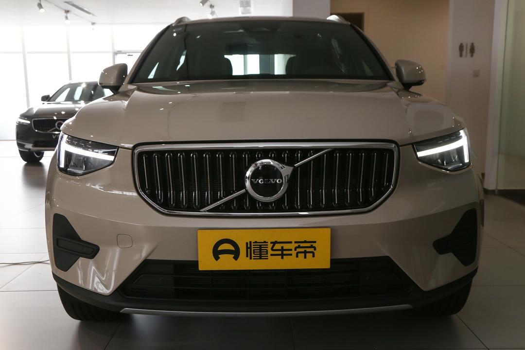 Volvo XC40 2026, фото 11