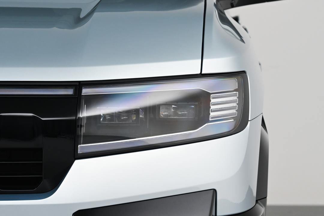 BYD Fangchengbao Leopard 8 2026, фото 11