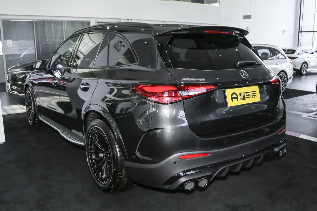 Mercedes-Benz GLC AMG 2026, фото 5