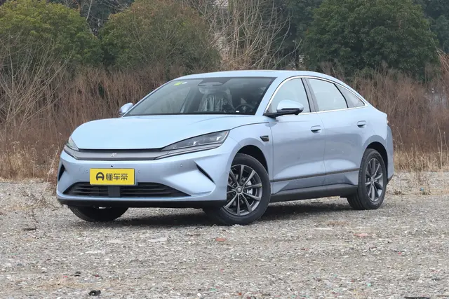 BYD Qin L EV 2026 — купить из Китая под заказ