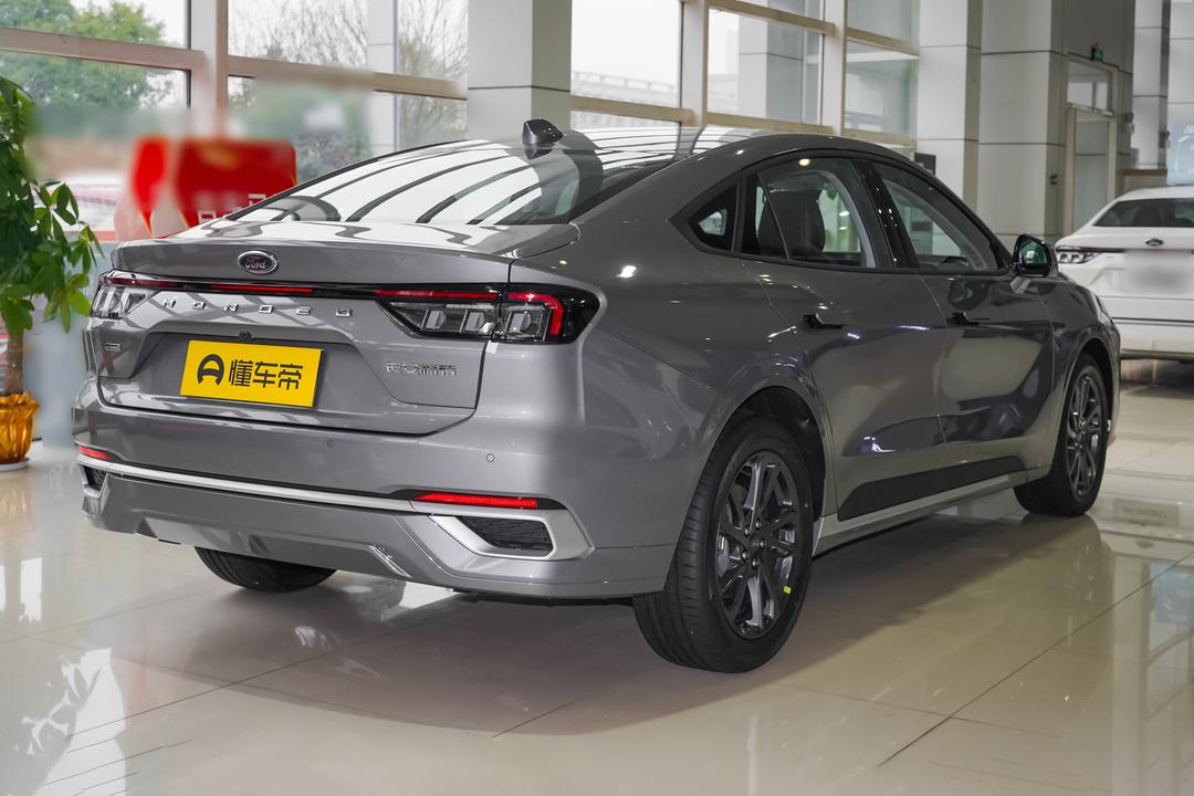 Ford Mondeo 2026, фото 7