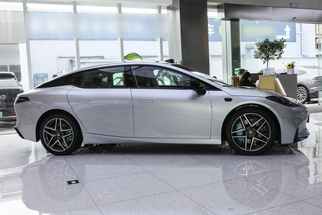 GAC Hyptec GT 2026, фото 8