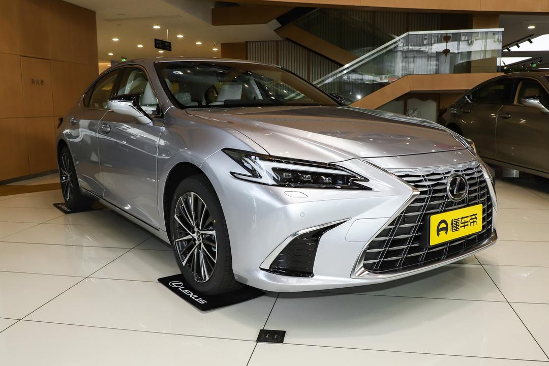 Lexus ES 2026, фото 3