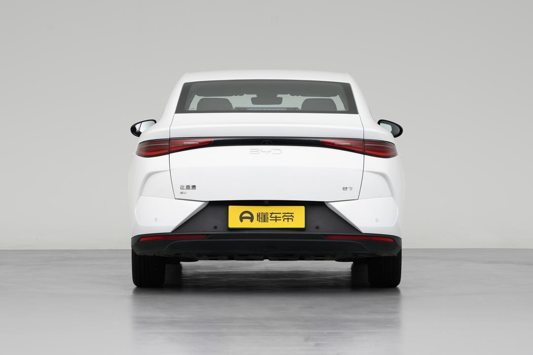 BYD e7 2026, фото 6
