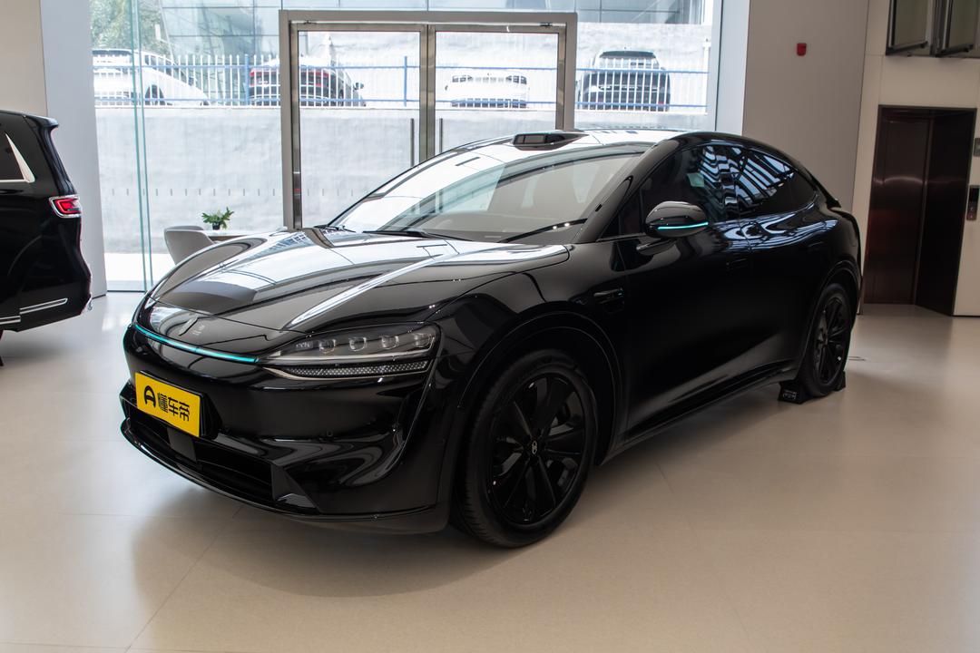 Luxeed R7