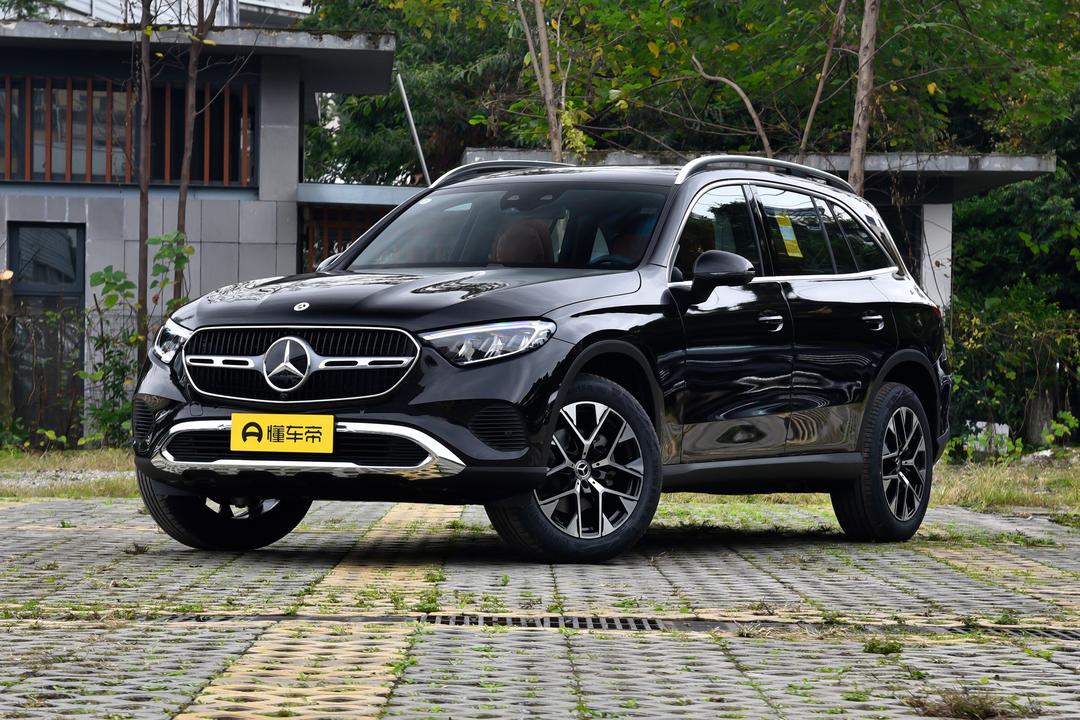 Mercedes-Benz GLC-Class 2026, фото 1