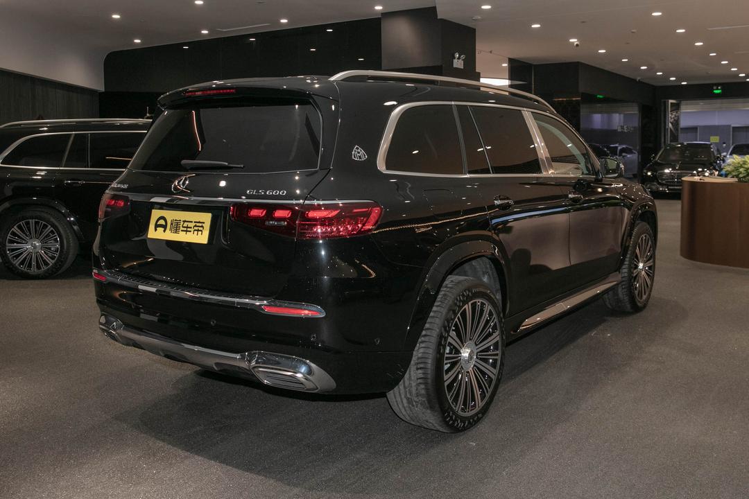 Mercedes-Benz Maybach GLS 2026, фото 7