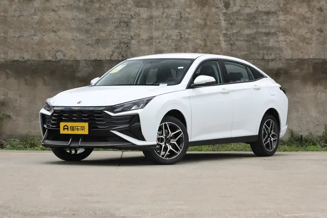 Dongfeng Aeolus Yixuan 2026 — купить из Китая под заказ