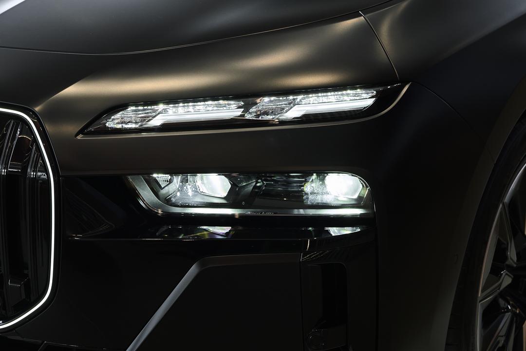 BMW 7-Series 2026, фото 14