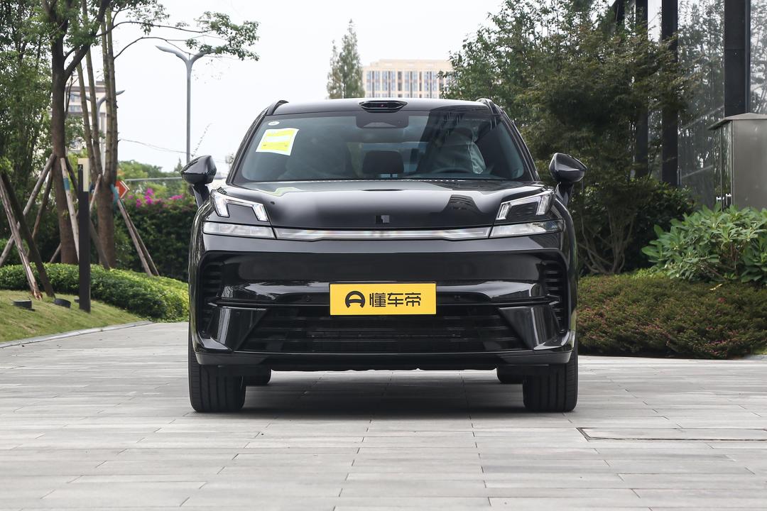 Lynk & Co 08 EM-P 2026, фото 2
