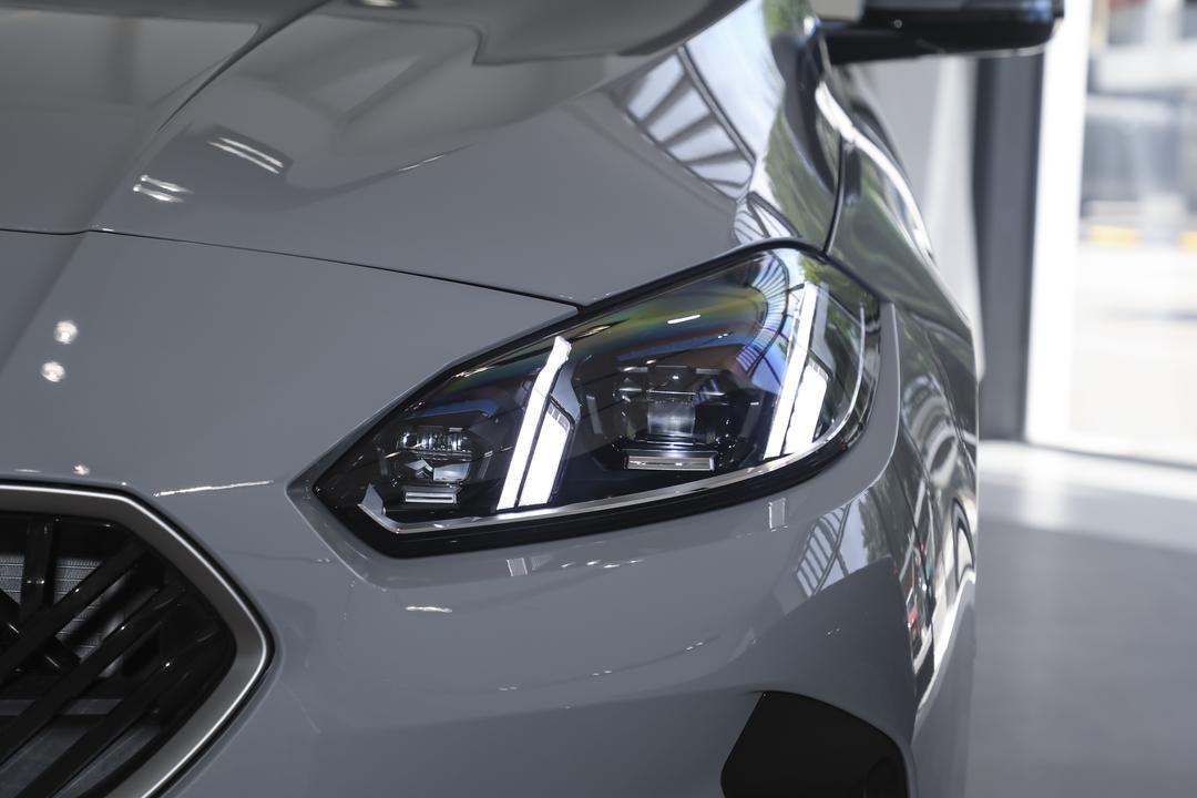 BMW 2 Series 2026, фото 11