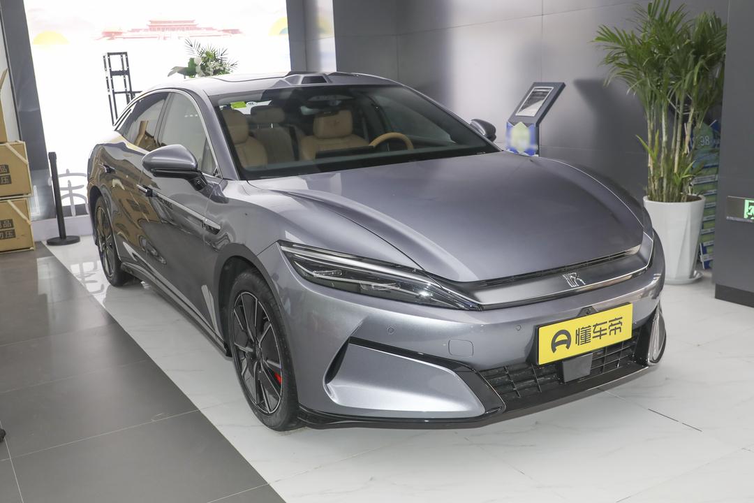 BYD Han L DM 2026, фото 3