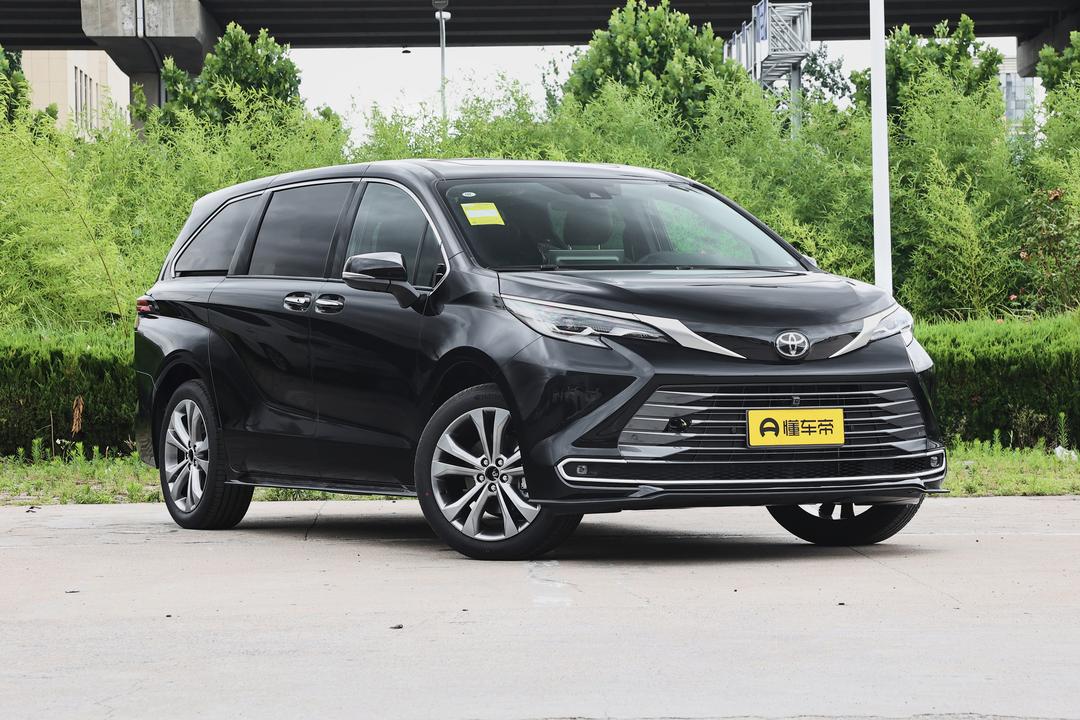 Toyota Sienna 2026, фото 3