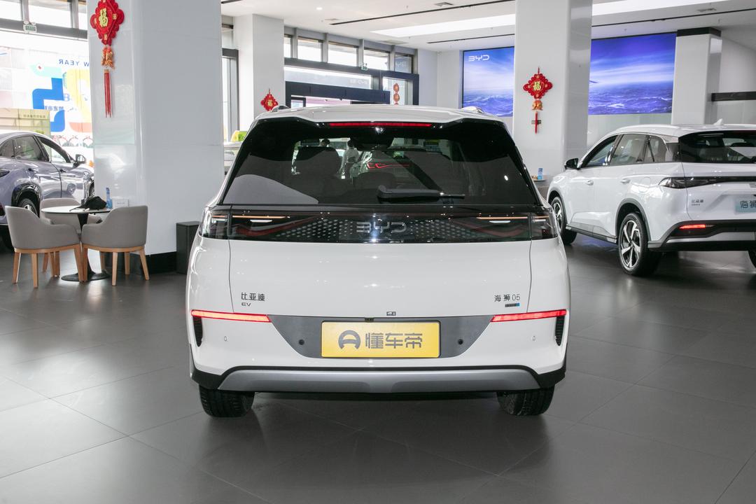 BYD Sealion 05 EV 2026, фото 5