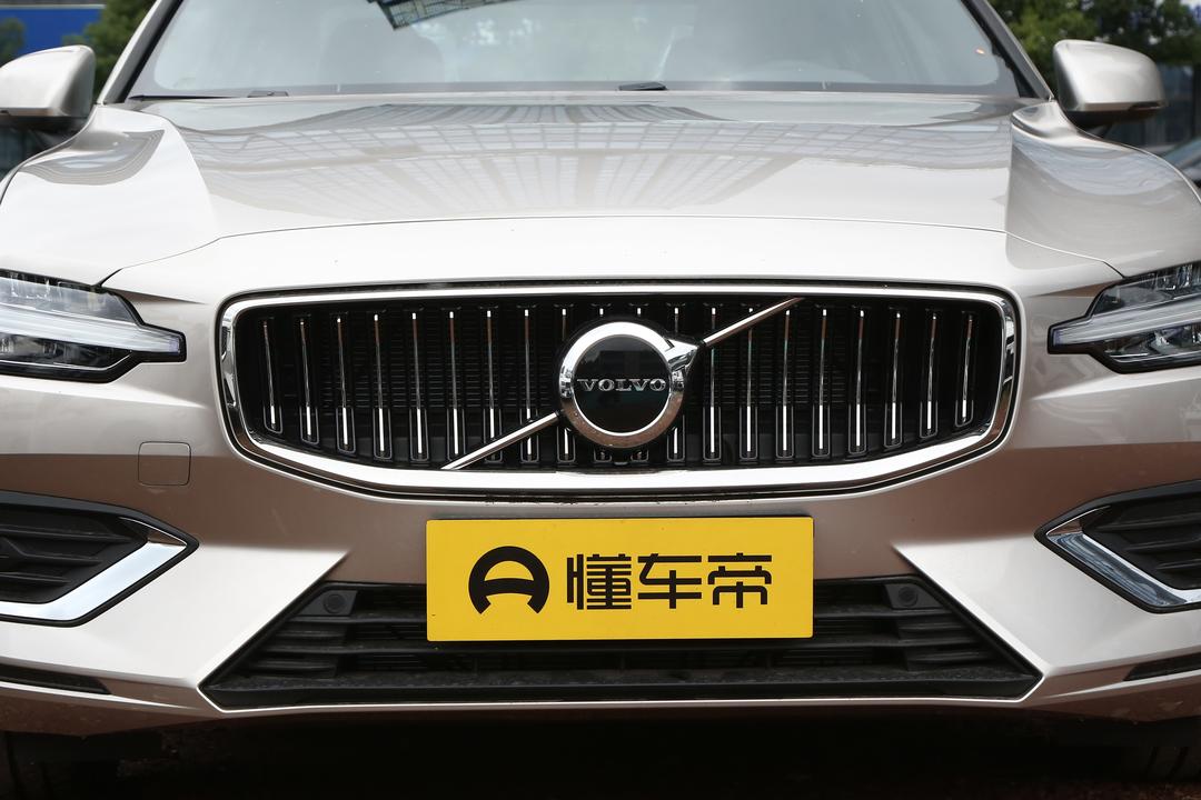 Volvo S60 2026, фото 10