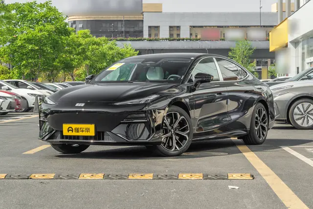 Geely Galaxy E8 2026 — купить из Китая под заказ