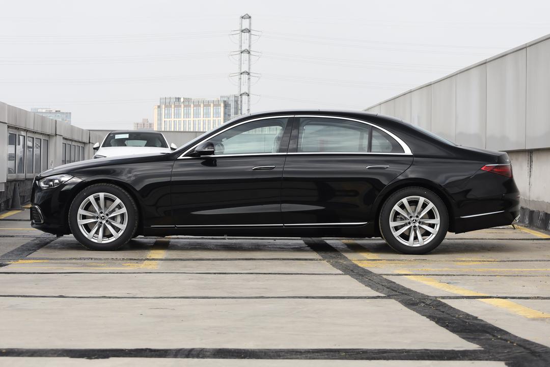 Mercedes-Benz S-Class 2026, фото 4
