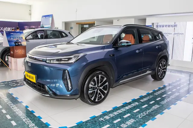 Geely M7 2026 — купить из Китая под заказ
