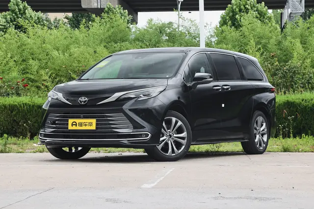 Toyota Sienna 2026 — купить из Китая под заказ
