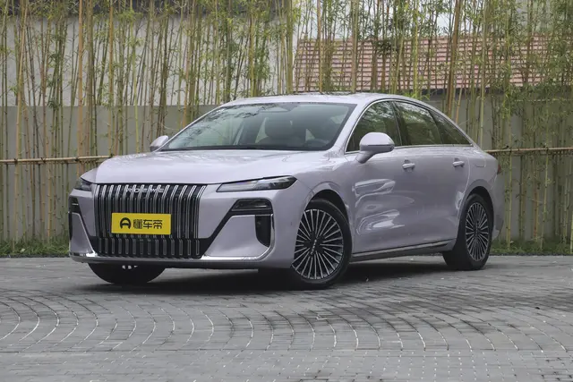 Roewe M7 DMH 2026 — купить из Китая под заказ