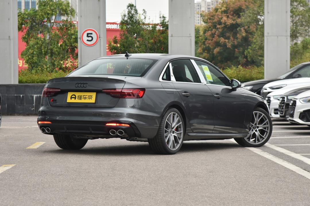 Audi S4 2026, фото 7