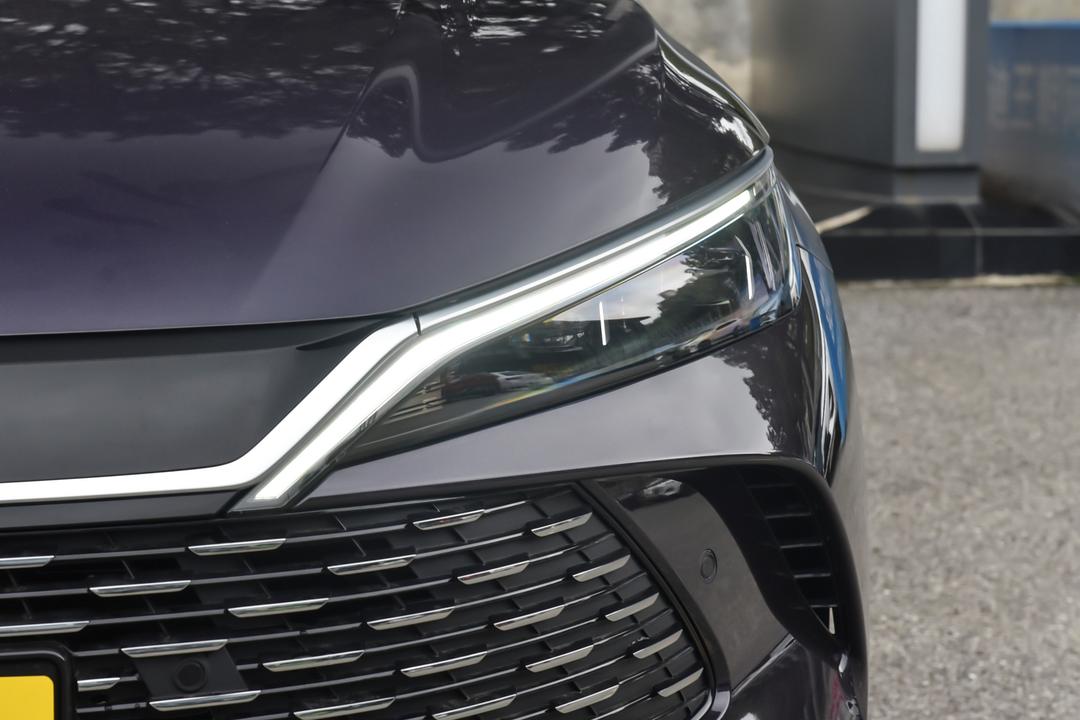 BYD Qin L DM 2026, фото 12