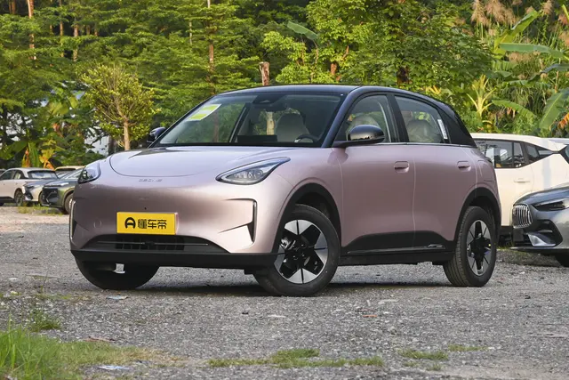 Geely EX2 2026 — купить из Китая под заказ