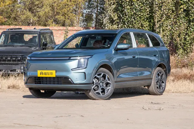 Jetour L7 PLUS 2026 — купить из Китая под заказ
