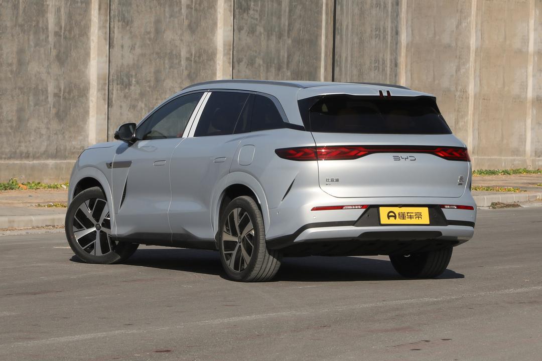 BYD Tang L EV 2026, фото 5