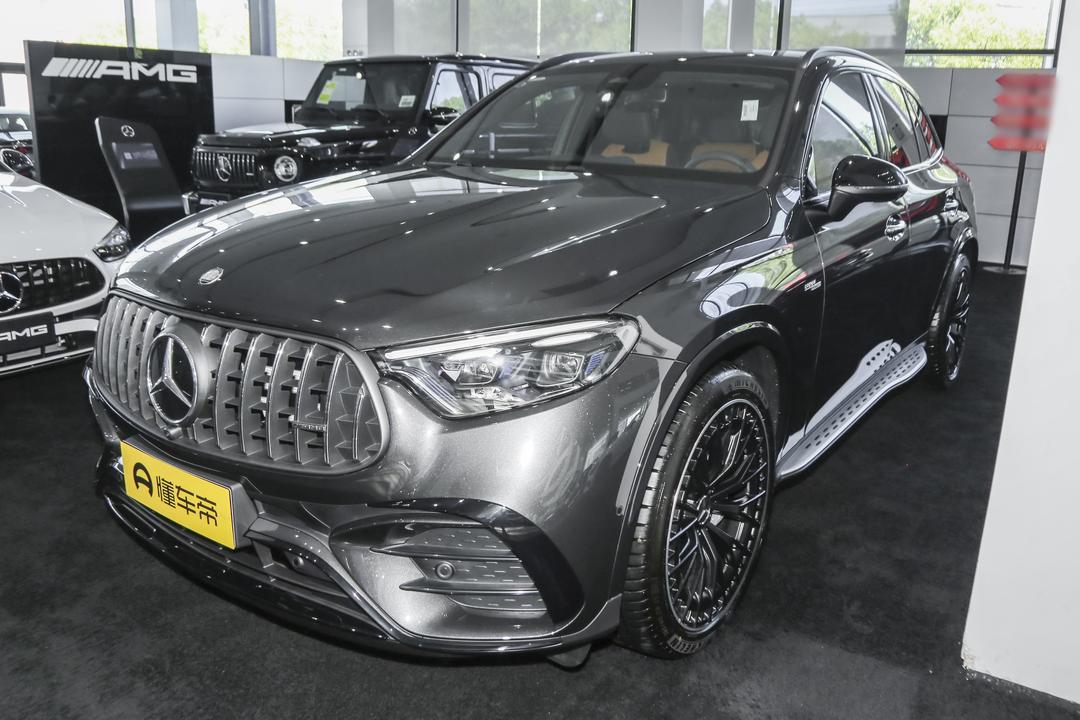 Mercedes-Benz GLC AMG 2026, фото 1