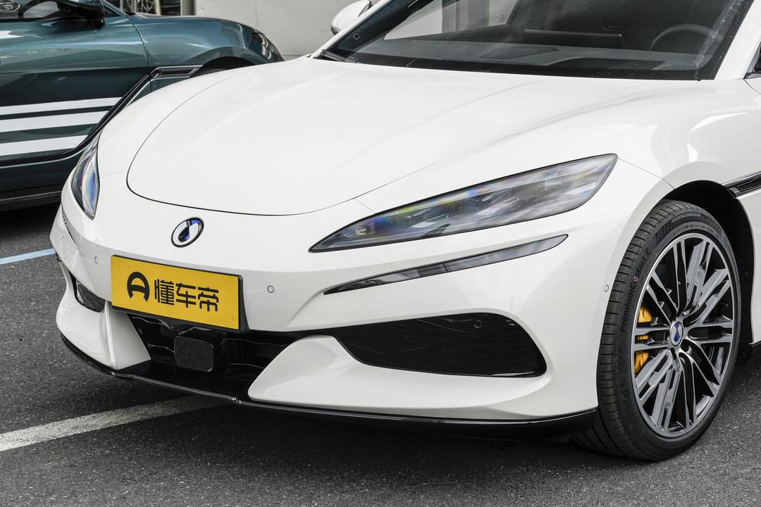 Denza Z9GT EV 2026, фото 9