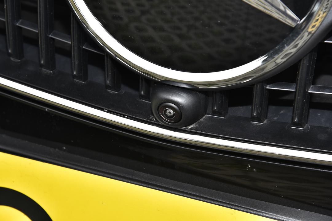 Mercedes-Benz GLC-Class 2026, фото 15