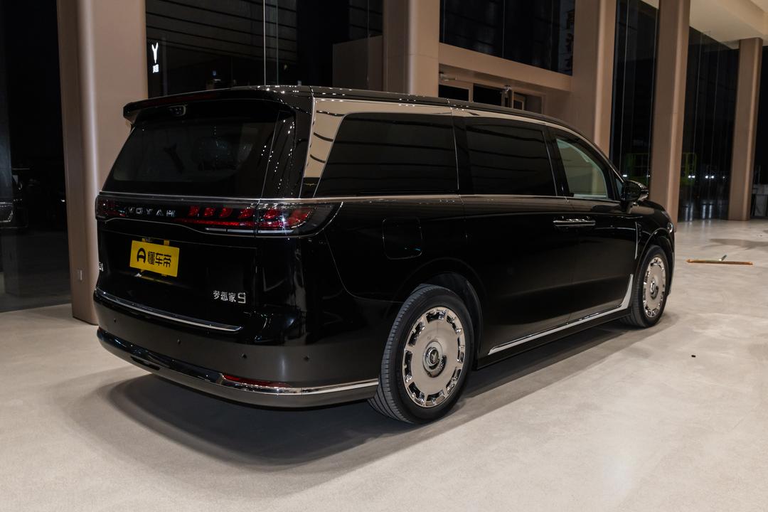 Voyah Dream PHEV 2026, фото 6