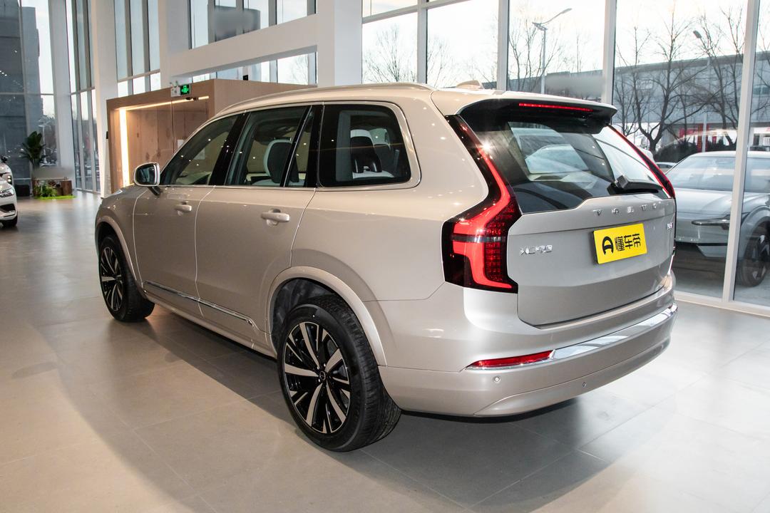 Volvo XC90 2026, фото 4