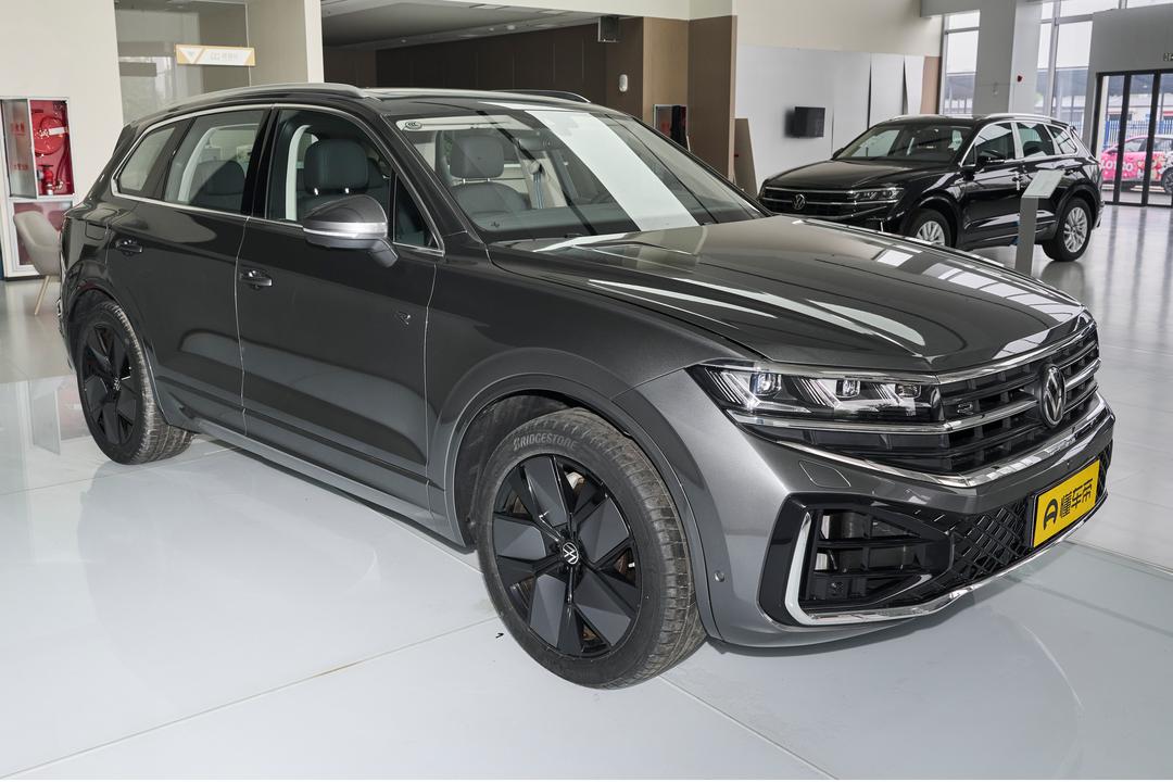 Volkswagen Touareg 2026, фото 8