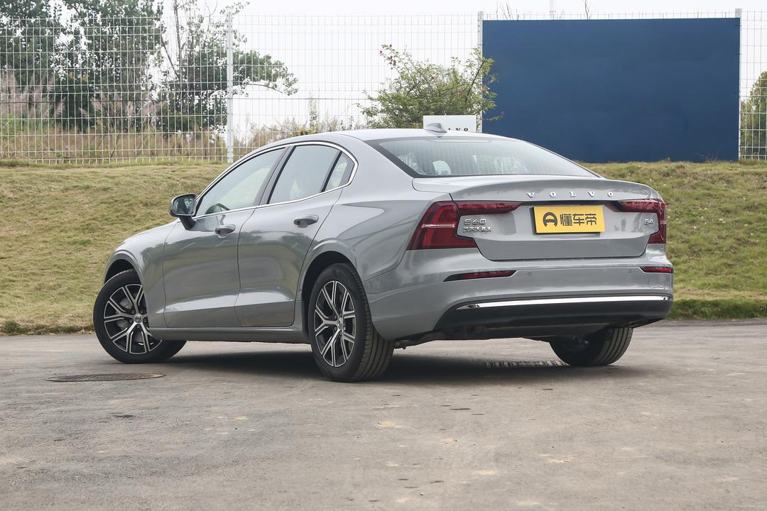 Volvo S60 2026, фото 5