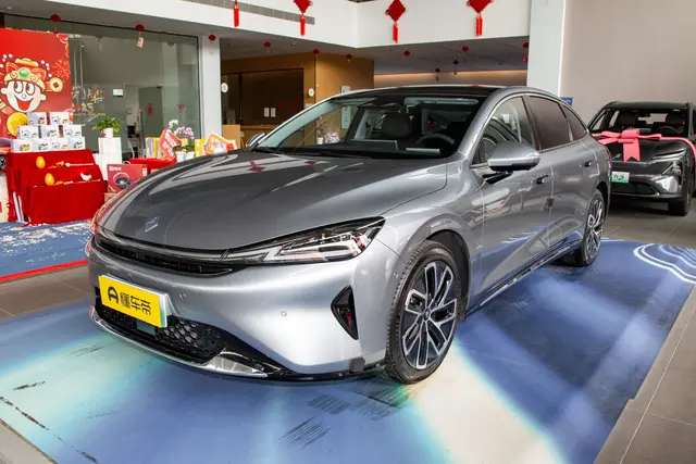 Baojun Enjoying Realm PHEV 2026 — купить из Китая под заказ