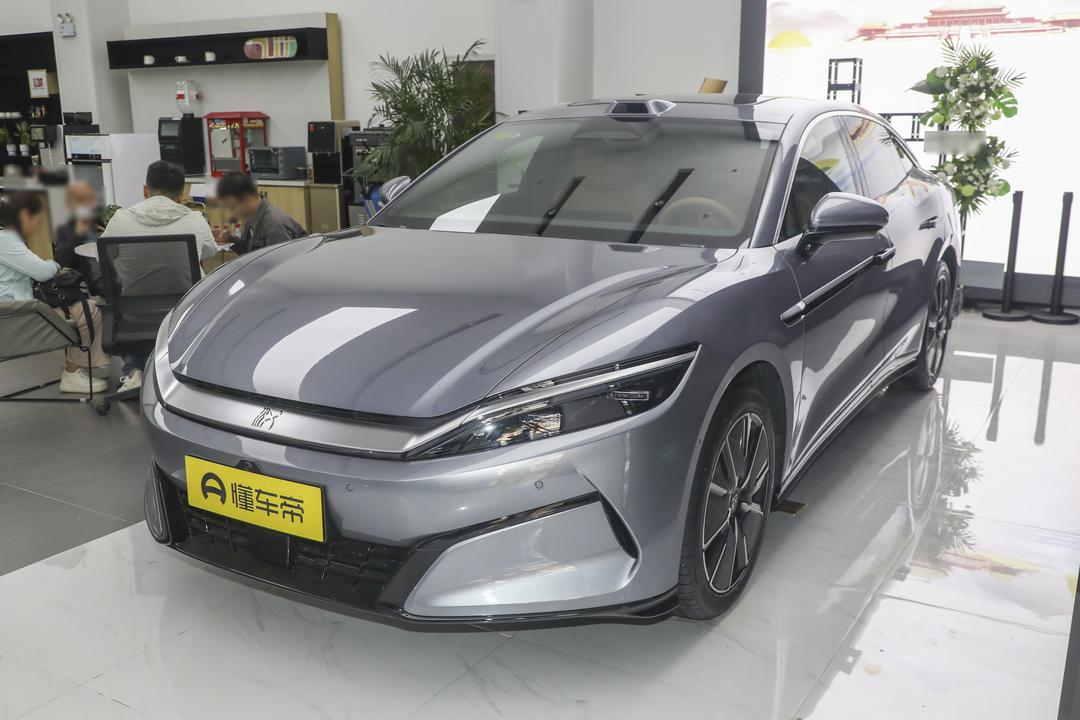 BYD Han L DM 2026, фото 1