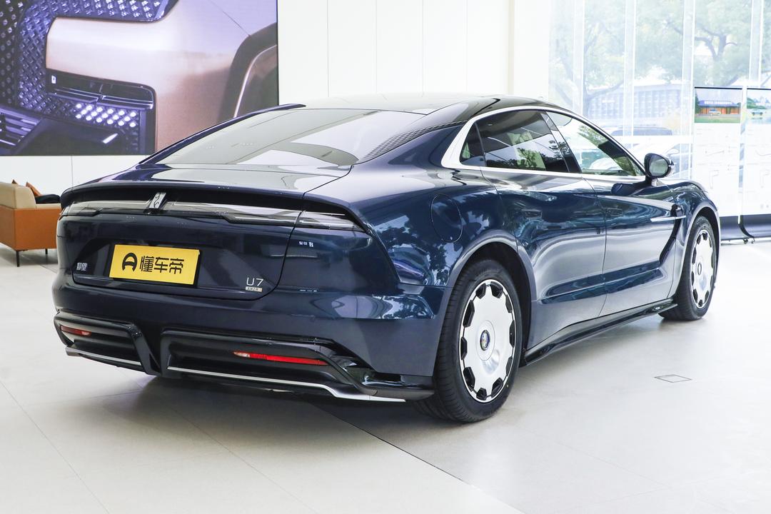 BYD U7 PHEV 2026, фото 7