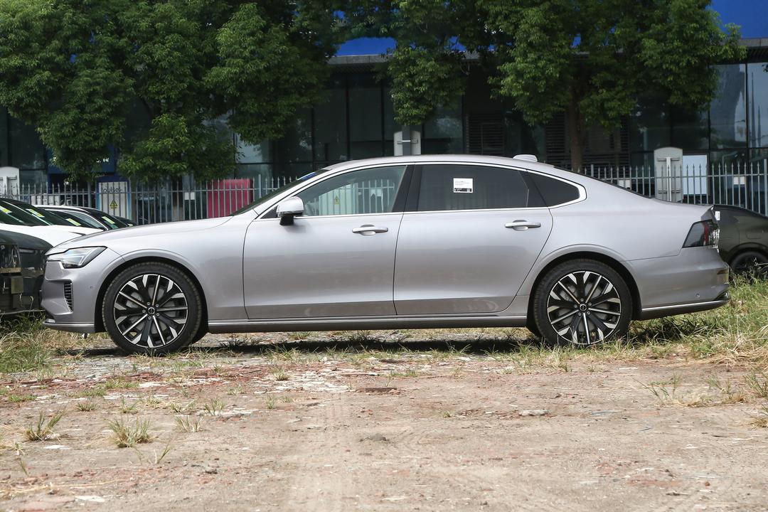 Volvo S90 2026, фото 4