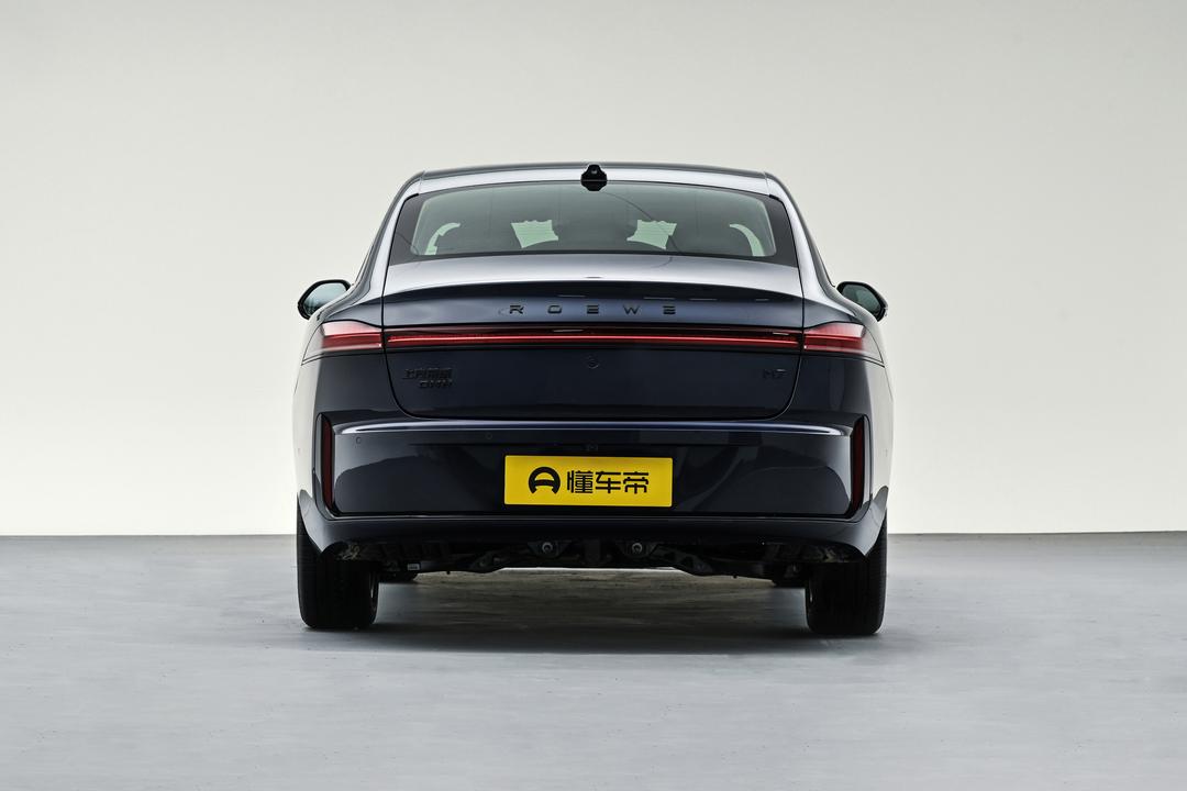 Roewe M7 DMH 2026, фото 6