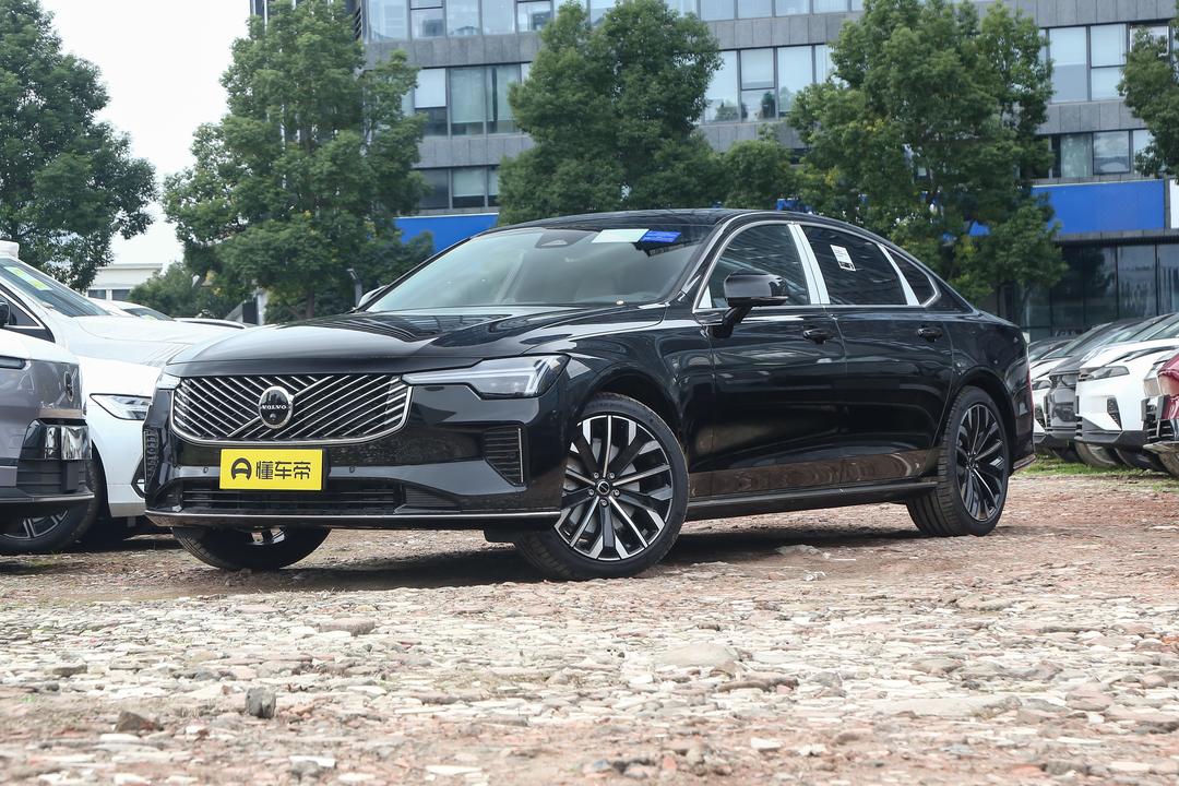 Volvo S90 2026, фото 1