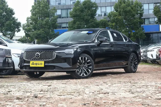 Volvo S90 2026 — купить из Китая под заказ