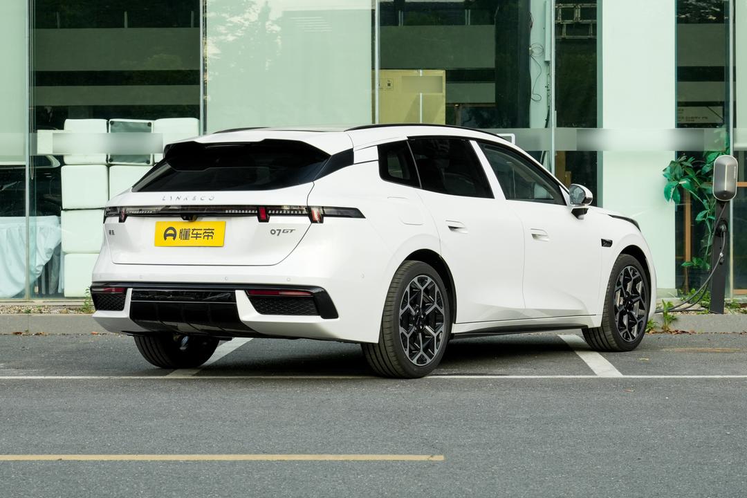 Lynk & Co 07GT 2026, фото 7